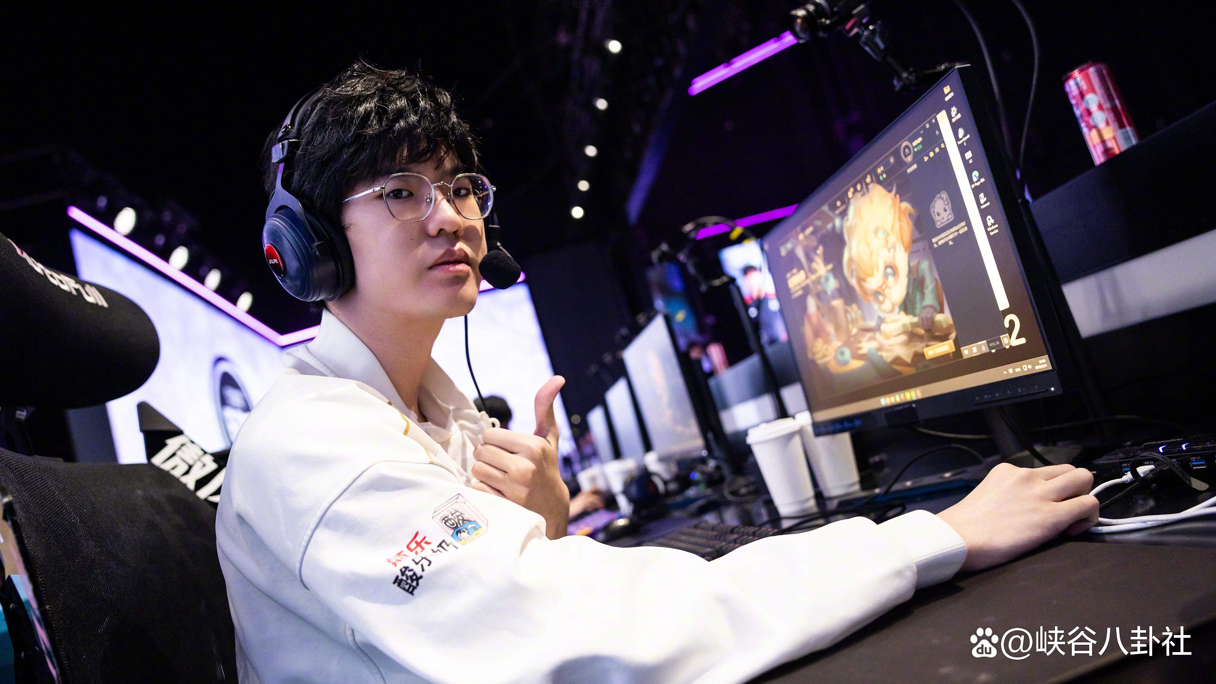 九游会官网入口-包含Rookie连续十场比赛得分超过重返赛场，湖人不断突破！再创辉煌时刻的词条